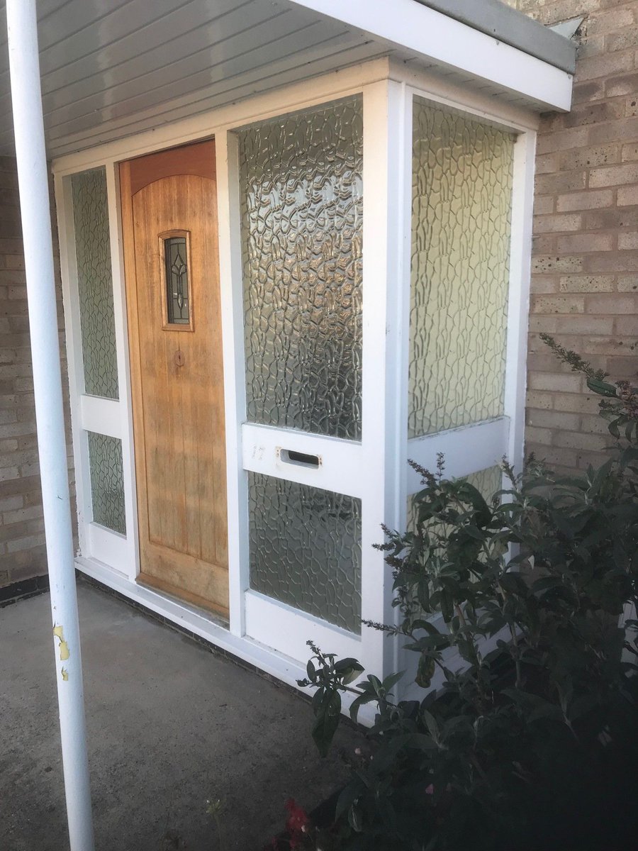 BurbageCW's tweet photo. Before &amp; After! Transforming the front of our customer's house with a new white UPVC porch...... https://t.co/jm8RMHArxJ