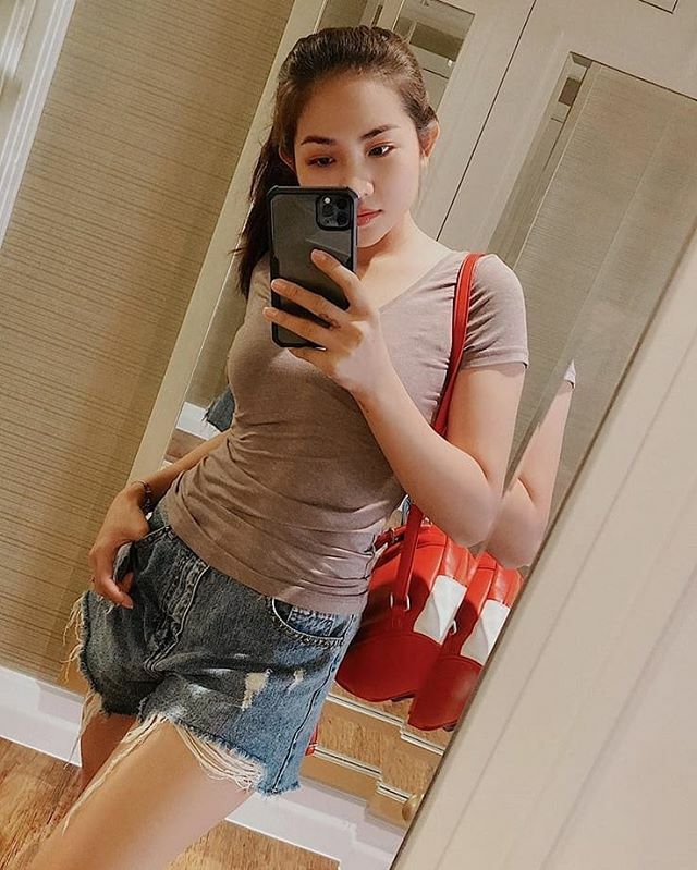 debbyangg828's tweet photo. Ada hal yg tdk bisa ak paksa, ak harus beradaptasi.
ada saat saat ketika perubahan terbesar itu adalah perubahan pandangan .
.
.
.
. #indomodelgram #indomodelcasting #femalemodel #photoshoot #modelindonesia #indonesianmodel #indonesiamodels #modelingin… https://t.co/6lJt4Ty6ED https://t.co/58qBaZKzCG