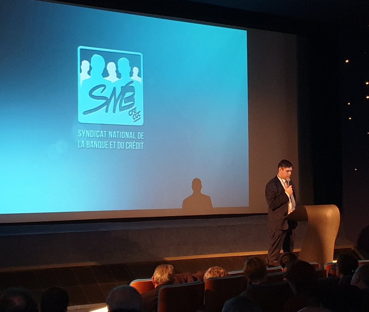 SnbBruno's tweet photo. Congrès extraordinaire du Syndicat National de la Banque pour élire un nouveau Président . https://t.co/i3YiqhXKGw