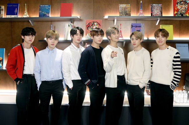 BTS まとめ PHOTOa] 200114 @BTS_twt Media photos of #BTS via article