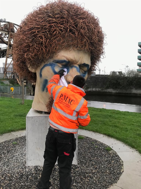 DubCityCouncil's tweet photo. Thanks @pmacdublin for removing graffiti from the Luke Kelly statue so quickly &amp; restoring it to its former glory.
#LukeKelly #graffitiremoval https://t.co/9iOfrEkT49