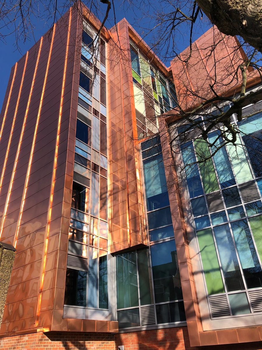 OurDerby's tweet photo. Derby University's Law Building up close and personal! 

#Derby #DerbyUK #EastMidlands #DerbyUni #UniversityOfDerby #CopperBuilding #Metal #architecturephotography https://t.co/O5UrCuuOfO