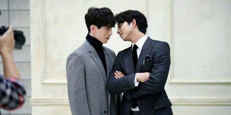 12. GoblinGenre: Romance, Comedy, Fantasy, Drama- A picture u can hear talaga AHAHAHAHA- The OST's mygashhhh- The Bromance of Gong Yoo and Lee Dong Wook- THE PLOTTTT!!!! - MUST WATCH!!