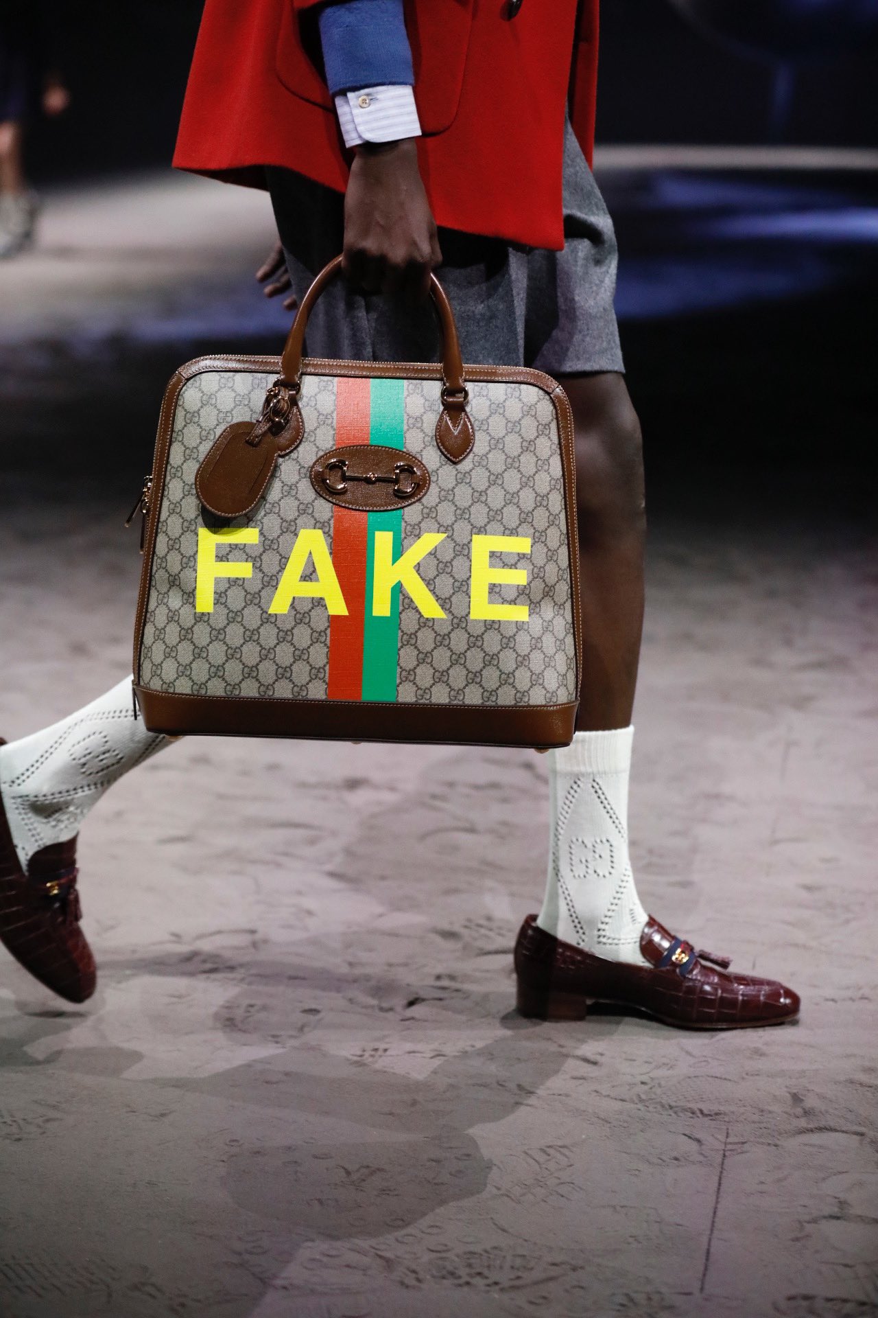 予約販売】本 グッチ トレーナー fake not 最新柄 abamedyc.com
