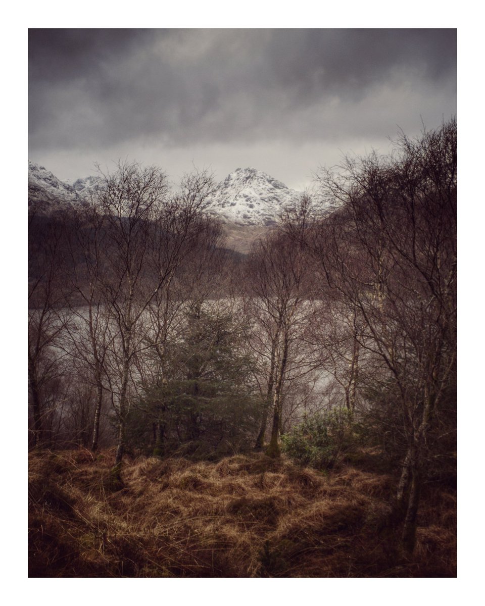 ShutrRelease's tweet photo. A wee bit of snow on the Arrochar Alps today. Let's hope there's more to come #Scotland #weather #Galaxy10plus #snapseed https://t.co/2fyixeXbFM
