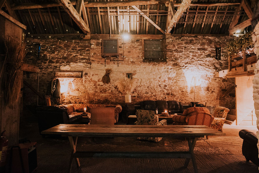 Need some downtime away from all the guests, this little lounge area is the perfect spot to take 5. Bohemian barn vibes at Courtney &amp; Chris' wedding!
@kimwilliamsweddings
soo.nr/Eomk

#lydecourt #weddingvenue #kimwilliamsweddings #herefordweddingvenues #herefordshire