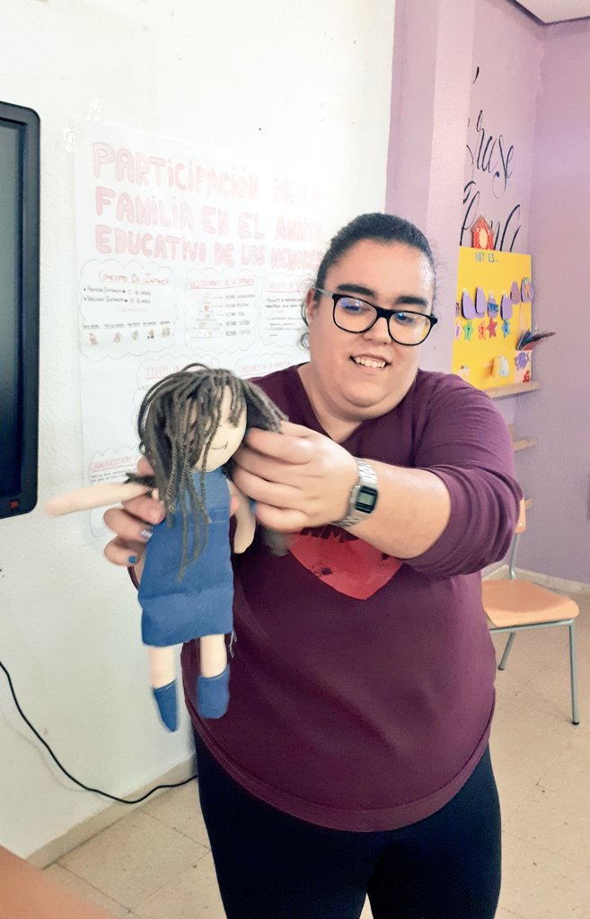 ralobal's tweet photo. Construimos y presentamos nuestros propios #juguetes con #materiales reciclados en 2°curso de #Técnic@ Superior de Educación Infantil @IESElGreco de #Toledo. Gracias @Carmelizfol por el #trabajoenequipo incorporando contenidos de #JIM e #EIE #aprenderhaciendo #creatividad💡🎈 https://t.co/kn4qzxGOmW