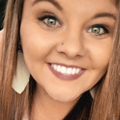savannahhhh08's tweet photo. #NewProfilePic https://t.co/HmIymHRTcx
