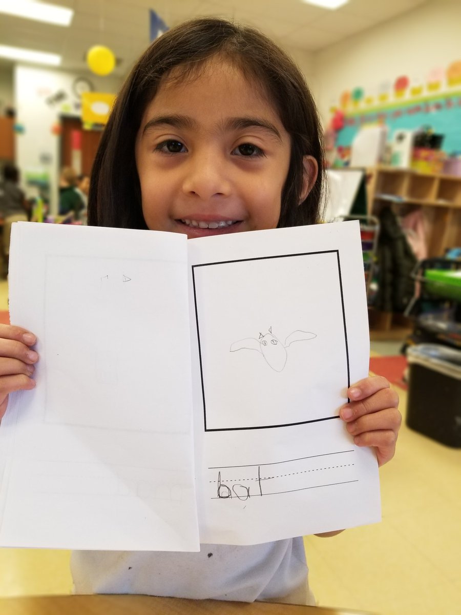 CavsKids's tweet image. Kinders #selfregulating &amp;amp; taking pride in their center work. Lenin wrote about transportation🚁 using sight words and Julianna is making a CVC word book! #kinderliteracy #weloveschool #wcmm @ElementaryGlc