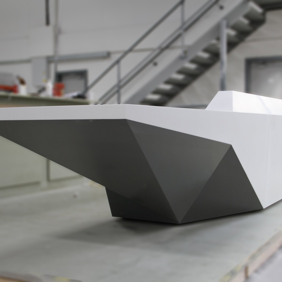 Behind the scenes - the sharp lines that create the faceted angles of Fold.

isomi.com/products/fold 

#solidsurface #architecturalfurniture #britishmanufacture