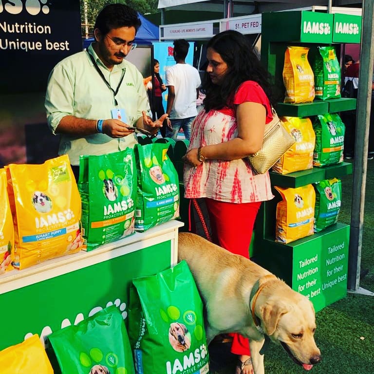 IndiaIams's tweet photo. #IAMS kept more than 220+ dogs at their #UniqueBest through their sampling activity, open to all pet parents hailing from Bandra, Juhu, Andheri & all parts of the city at Pet Fed Mumbai 2020. #IAMSWhoIAm
#dogs #doglover #doglove #dogslife #dogfood #petfood #pet #pets #event https://t.co/BaswbT0Hkm