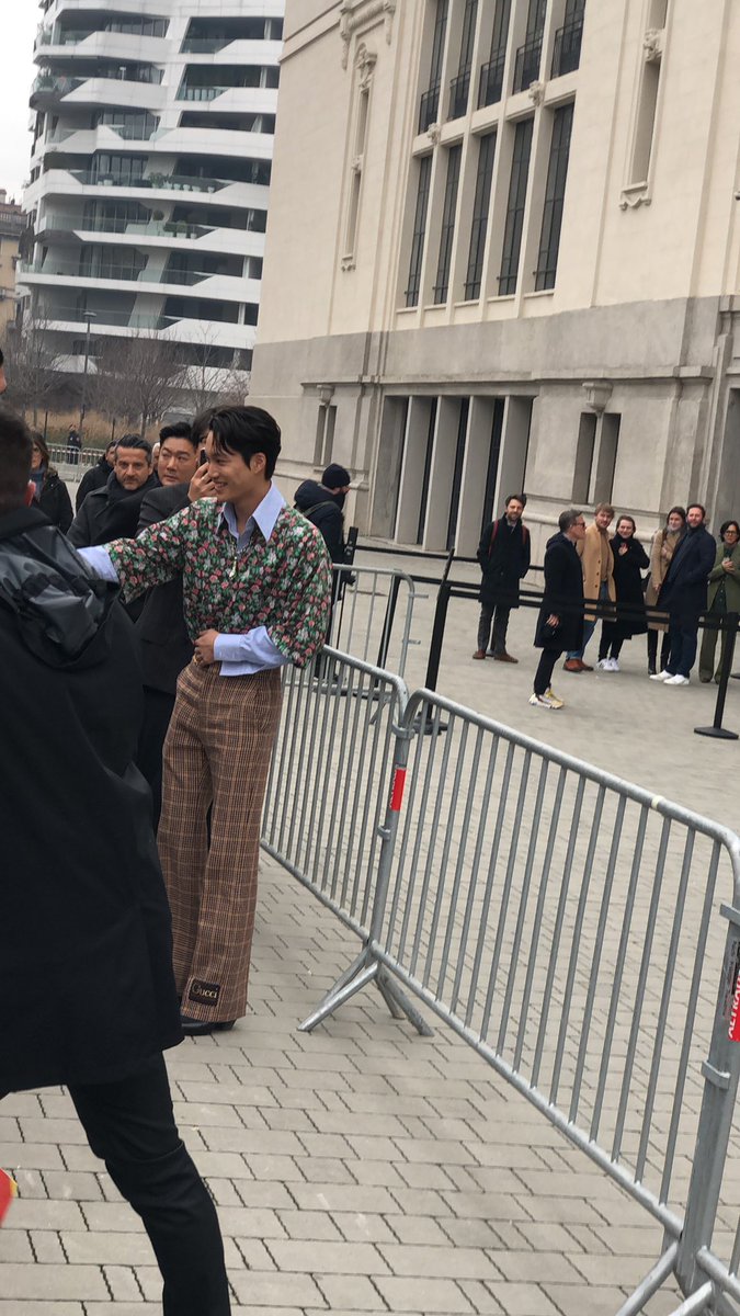 jonginsrover's tweet photo. My whole life #KaiAtGucciFW https://t.co/b4PuMspSxE
