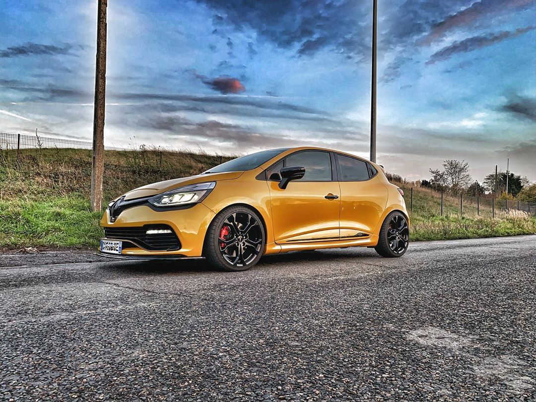Your road, your adventure, your CLIO R.S.

📸: @spx_anthony on IG