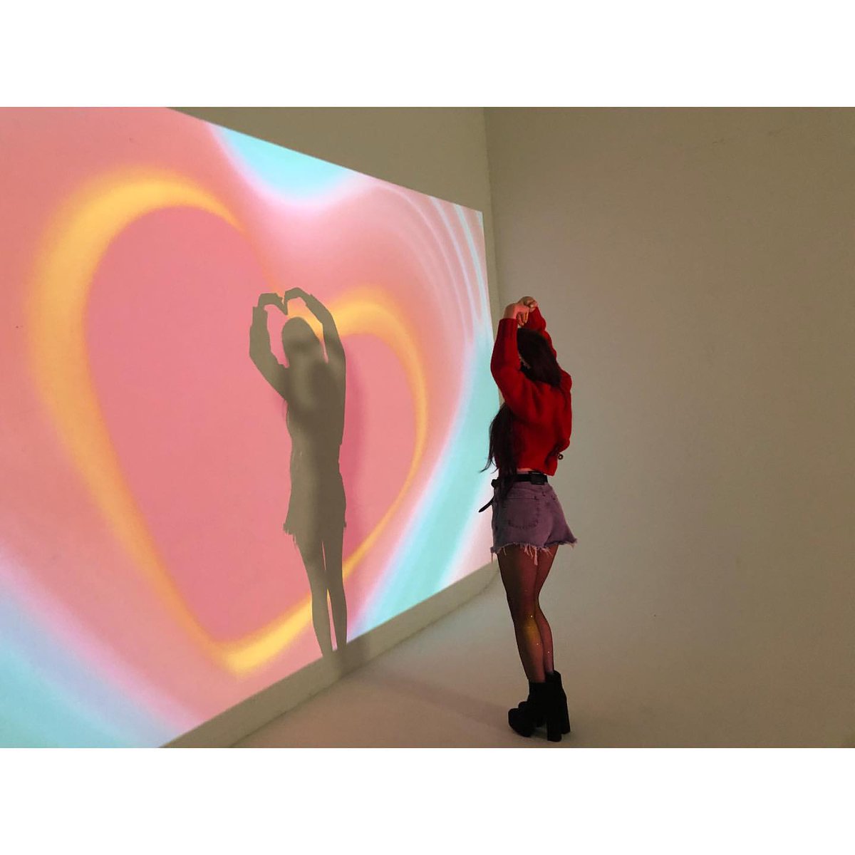 renestgrm's tweet photo. 200114 Irenestagram #RedVelvet #레드벨벳 #Irene #아이린 #RVF  (1P2V)

🤭🤦🏻‍♀️

https://t.co/B11iPlh3m8 https://t.co/9K0r3JFogp