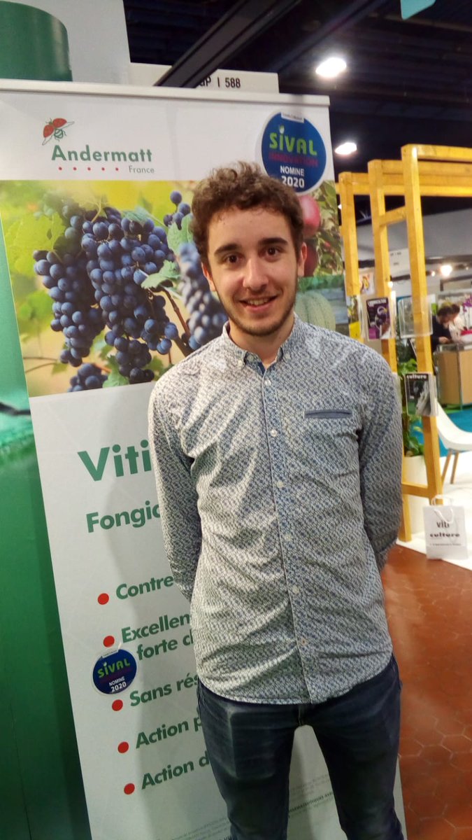 [🤳] Dans les allées du <a href="/SIVAL_ANGERS/">SIVAL_ANGERS</a> à la rencontre des <a href="/Alumni_ESA/">Alumni ESA</a> #Agricadre @Groupe_ESA . Après <a href="/antoninchauvea1/">Antonin</a> 🍇🍎🍅🥕🍒 qui sera le prochain 🗓️?