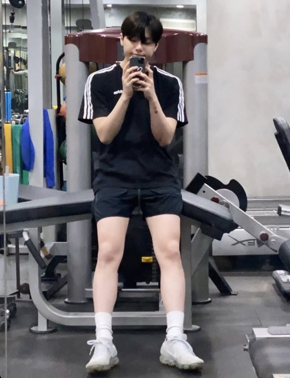 Only_yeon85's tweet photo. 우는중 https://t.co/PLhQBBR3zw