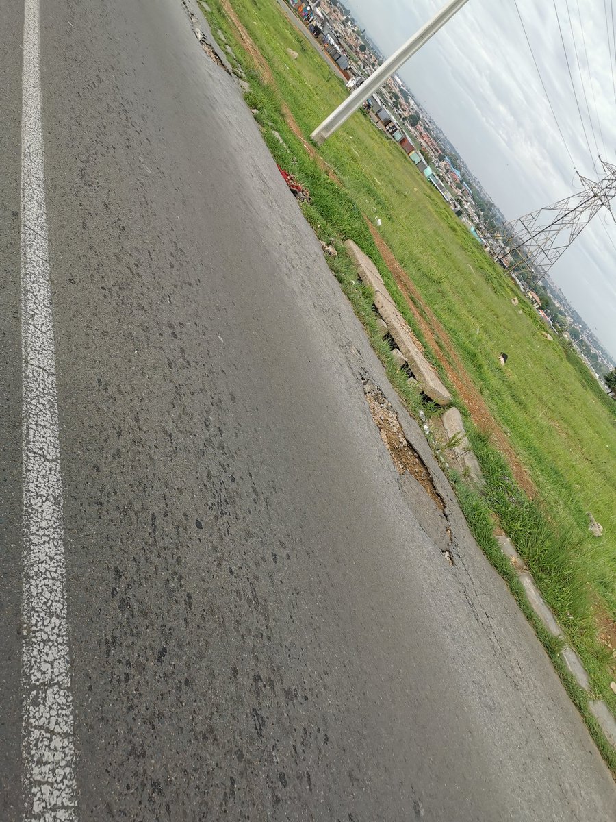 nthetih's tweet photo. @MyJRA please fix big portholes on Macfadyen Street (between Madhlala Street and Kingsley Sithole Street) Orlando East, Soweto https://t.co/z32dQ4Sm9u
