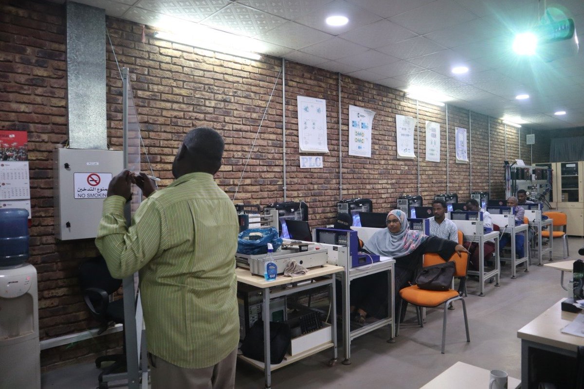 UNIDO_Sudan's tweet photo. #UNIDO organized a training for #Vocational Training 13 instructors from different #VTECs on subjects related to electricity, mechatronics and carpentry in line with market trends for a period of three weeks. 
These trainings come under the #3EAction project funded @EU_SUDAN https://t.co/9XcZor5z1w