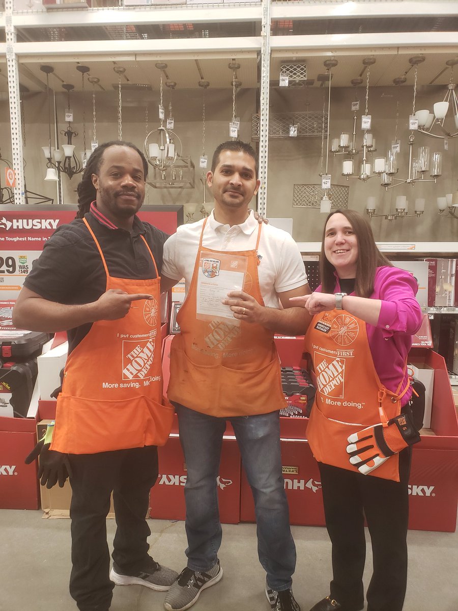 Darryl Sims (@darrylsims0908) on Twitter photo *Morning Recognition* recognizing Rudy from D30 for always doing the right thing and for great customer service! <a href="/fearon_frank/">Frank Fearon</a> <a href="/KaitlynKrulan/">Kaitlyn Krulan</a> <a href="/PintoLpinto83/">Louis pinto</a> <a href="/Tino_Longobardi/">Tino Longobardi</a> *Morning Recognition* recognizing Rudy from D30 for always doing the right thing and for great customer service! <a href="/fearon_frank/">Frank Fearon</a> <a href="/KaitlynKrulan/">Kaitlyn Krulan</a> <a href="/PintoLpinto83/">Louis pinto</a> <a href="/Tino_Longobardi/">Tino Longobardi</a>