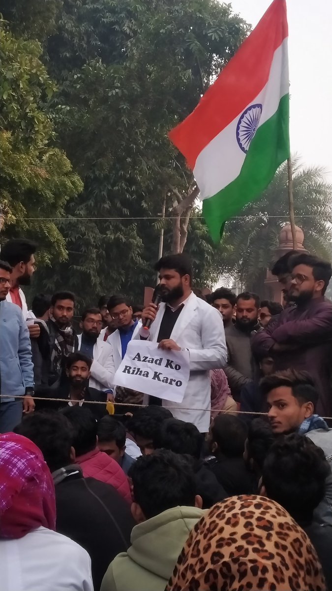 thealigarhwala's tweet photo. #justin | #AMUupdates 14th Jan, 5:30PM
Students are also demanding azaadi for Chandra Shekhar Azad.
@BhimArmyChief #freeazad https://t.co/yaLeB5UUzn