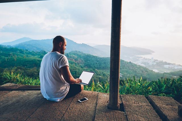 4 Pitfalls of Remote Work (and How to Overcome Them) cleverism.com/4-pitfalls-of-…