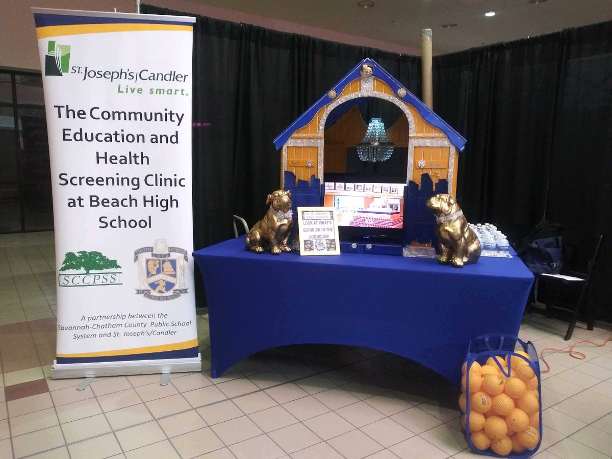beach_bulldogs's tweet photo. Beach High School for won FIRST PLACE at the Student Success Expo for our booth exhibit! Thanks to all those who helped with this #bulldogsolution! https://t.co/Jt847pOz9b