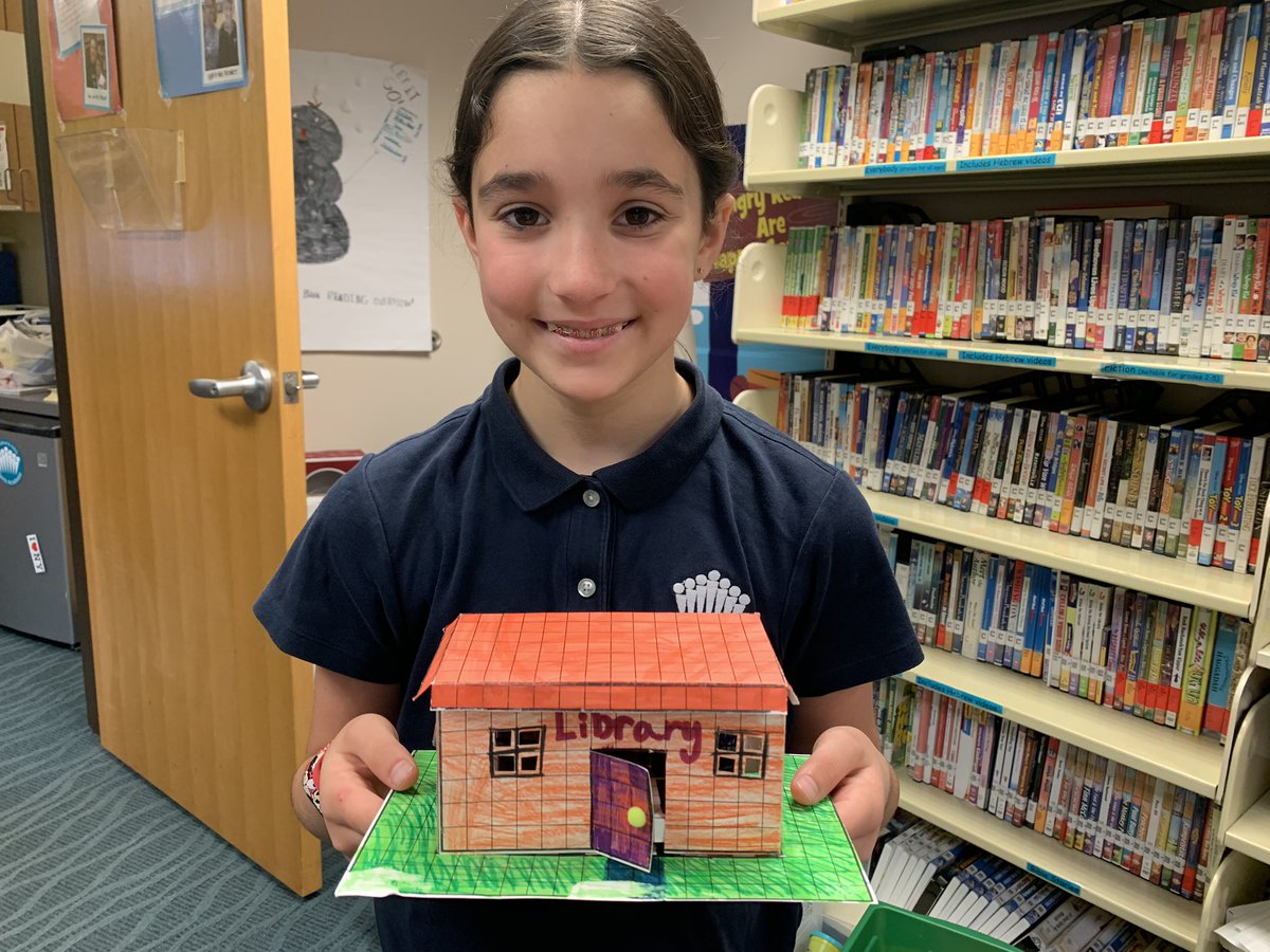 21stStacy's tweet photo. Even better that this student-made community has two libraries! @rebecca_rivkah @Davis_Academy #davis4 #tinylibraries https://t.co/MSyx7DzaQD