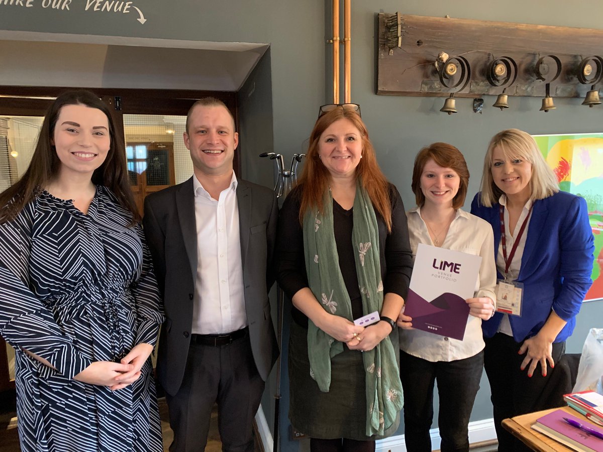Great to meet with Cindy and Amy <a href="/planetpursuits/">Planet Pursuits</a> today with <a href="/AHintOfLimeVP/">Lime Venue Portfolio</a> <a href="/AVFCOfficial/">Aston Villa</a> <a href="/ReadingFCEvents/">Reading FC Conference & Events</a> and talk all things #meetingsandevents 🙌🙌