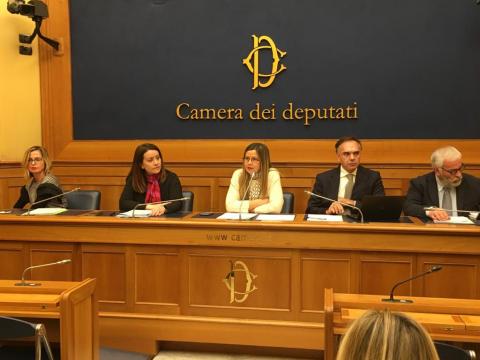 #FoodWaste #ZeroSprechi 
Lotta agli sprechi alimentari nella ristorazione: Istituto di Management <a href="/ScuolaSantAnna/">ScuolaSantAnna</a> #Pisa, #MetroItalia, <a href="/BancoAlimentare/">Banco Alimentare</a> sottoscrivono un accordo per ridurli, alla presenza di <a href="/McGadda/">Maria Chiara Gadda 🇮🇹🇪🇺</a>, prima firmataria di "legge antispreco" bit.ly/30rDXY0