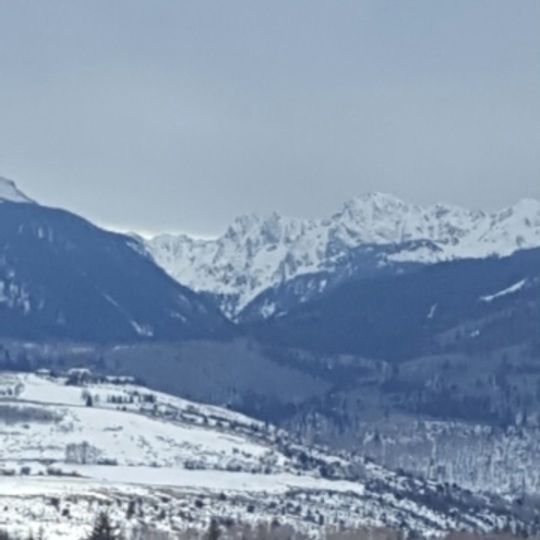 ArmaidCo's tweet photo. Lovin' the landscape in Colorado.  What's your view today?  #Armaid #Climb #Dowhatyoulove #lifeisgood #ourview #mountains #armrecovery https://t.co/g5rztjw0nL