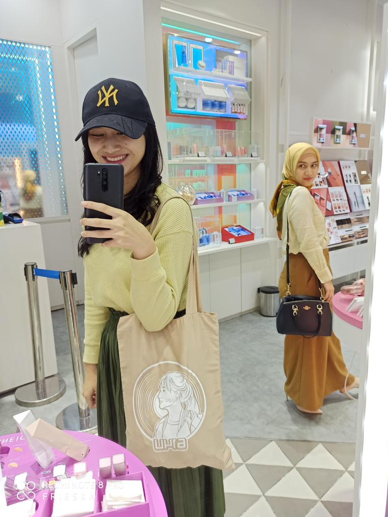 sebelah aku ibu2 antagonis