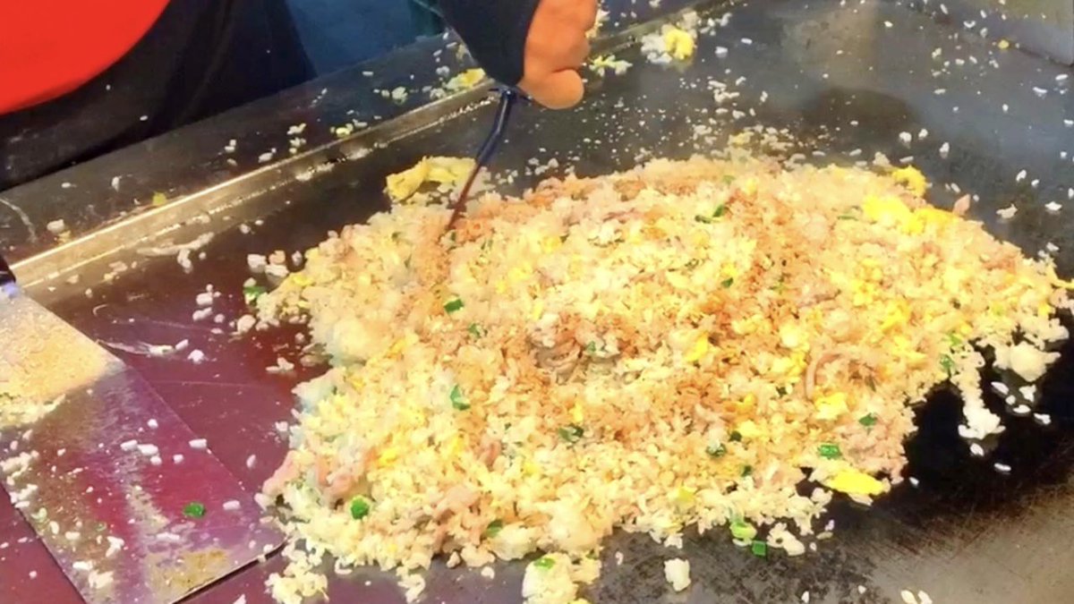 <a href="/eatingstreetfoo/">Eating Street Food</a> Fried Rice / Taiwanese Street Food / Liuhe Night Market, Kaohsiung Taiwan
Want to see the full video? 👉 youtu.be/QpsPUTB4KpY
#streetfood #travelfood #willtravelforfood #eatlikealocal  #musteat #대만음식 #friedrice #taiwanstreetfood #대만야시장#chinesecuisine