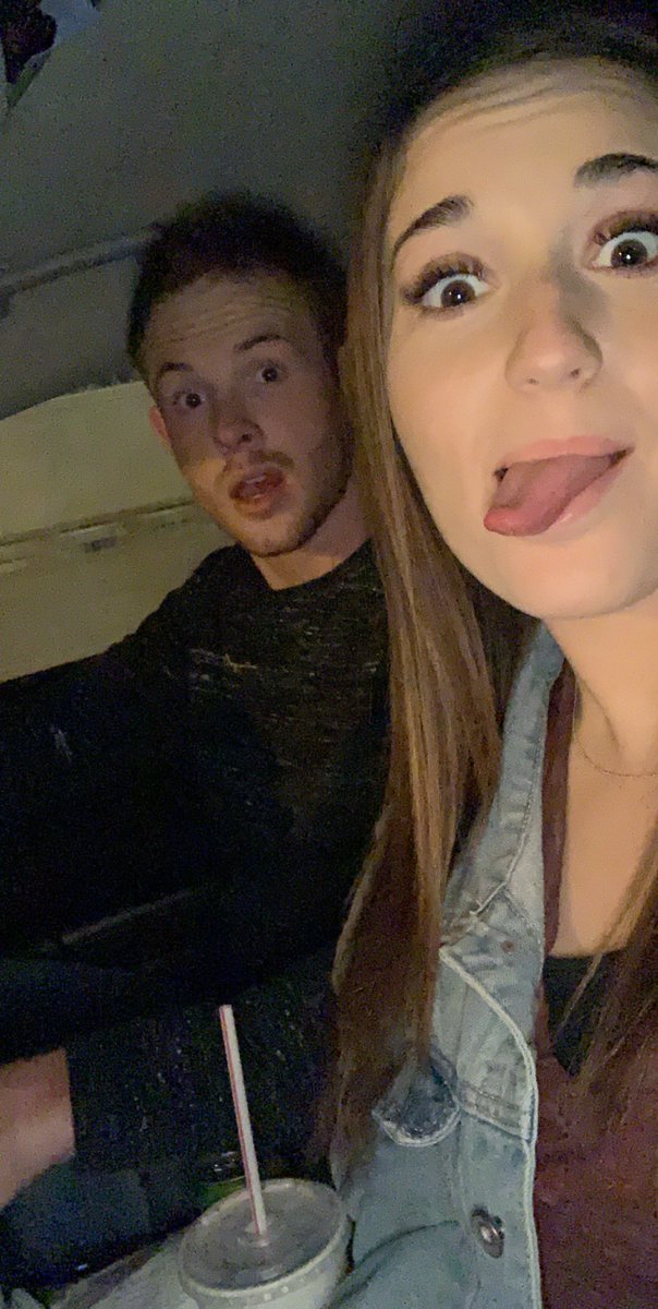 Macady_jo's tweet photo. Ready for my favorite person to get back from Hawaii now... Saturday can’t come fast enough https://t.co/4ebtUuH5kK