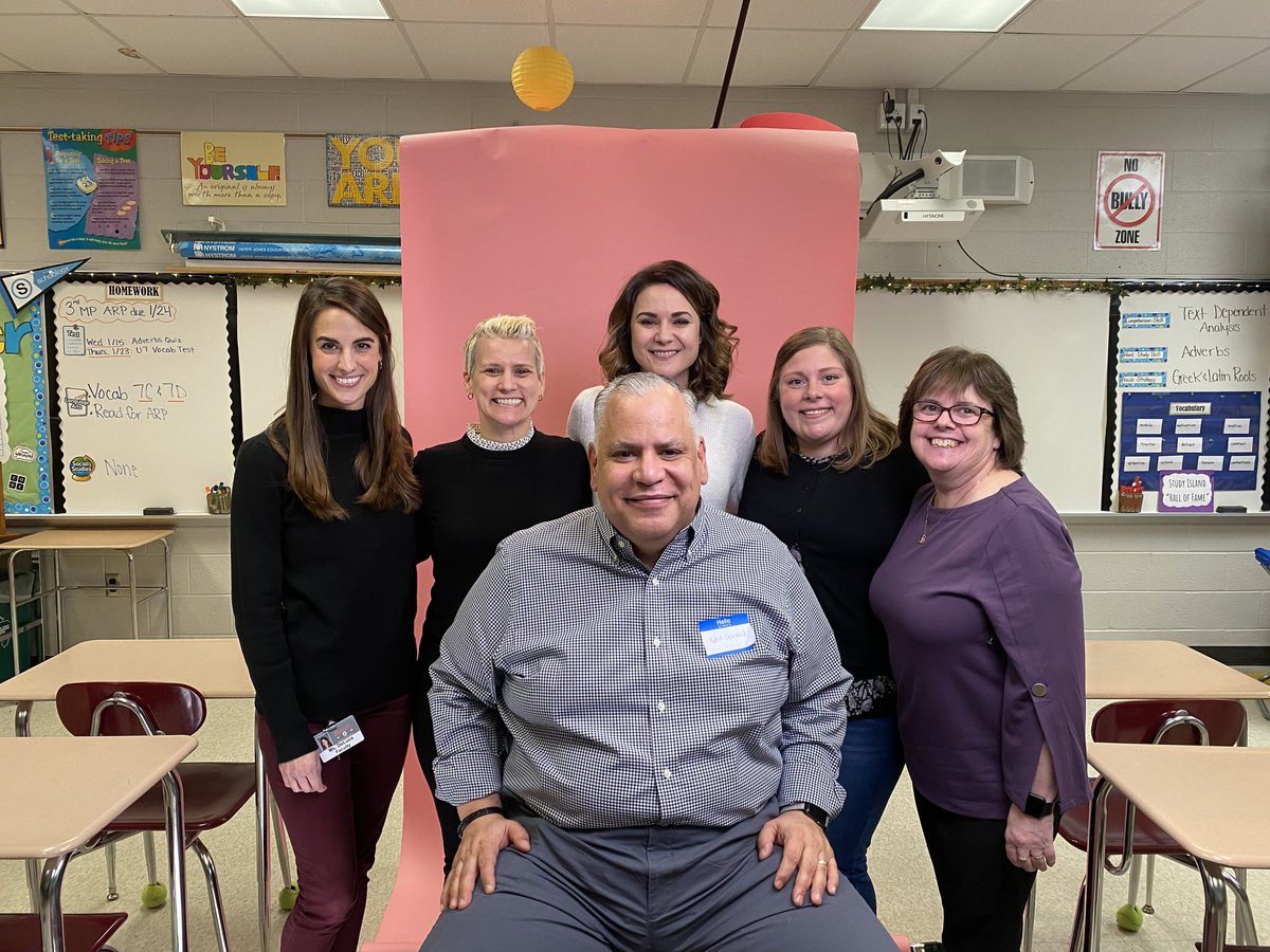 Look at this <a href="/Schoology/">Schoology</a> Dream Team! #SchoologyAMB <a href="/LizLubeskie/">Liz Lubeskie</a> <a href="/DMShovlin/">Denise Shovlin Desmond</a> <a href="/EdwardsPSD/">Samantha Edwards</a> <a href="/DeLucaPSD/">Emily DeLuca</a> <a href="/mrmauerman/">Brian Mauerman</a>