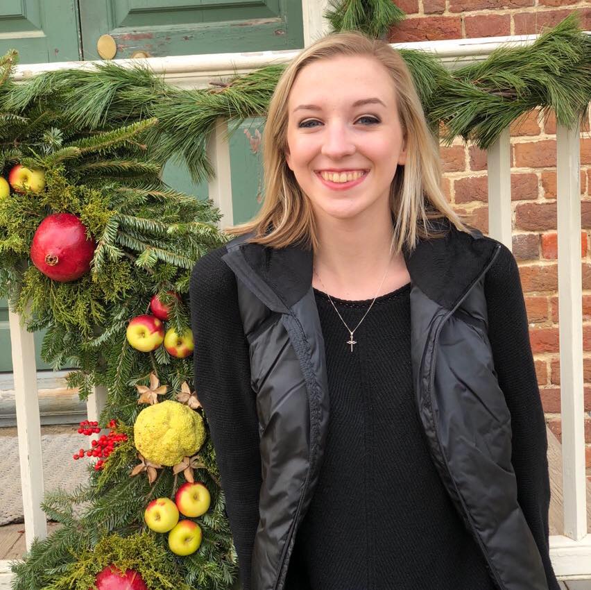 CNUcaptains's tweet photo. Congratulations to senior Political Science &amp; American Studies major Danielle Forand on her selection as an ambassador for @cnuourca. Danielle is involved in PLP, Honors Programs, as well as Greek life. Way to go, Danielle! https://t.co/wwASv7Miez https://t.co/brLKBlqRct