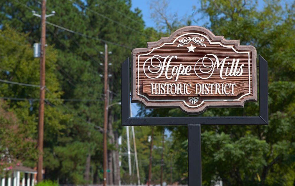Enjoyed visiting with Melissa Adams, Hope Mills Town Manager.  Thankful for Mid-Carolina Council of Governments’ partnership with the Town! #MCCOG #HopeMillsNC