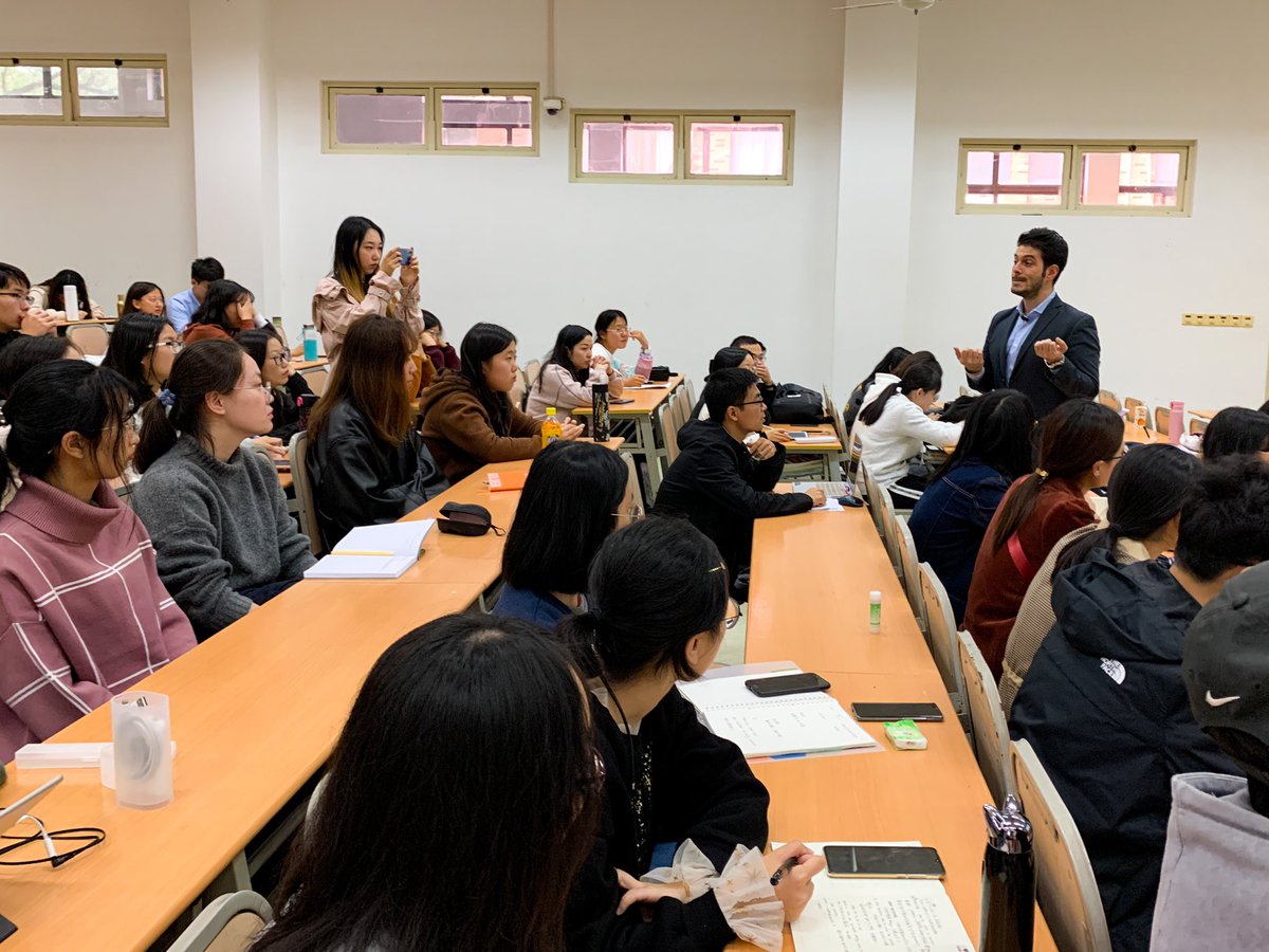 Le sfide sono presenti in tutti i percorsi di crescita, soprattutto in quelli di coloro impegnati ad innovare. L’imprenditoria non è la risposta a tutti i mali, ma l’essere intraprendenti e l’agire con la volontà di voler creare valore per le persone che ci circondano forse lo è!