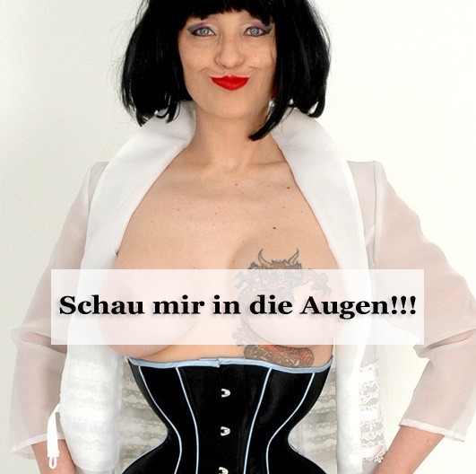 LatexJulia's tweet photo. An #Neusklaven

Melde dich auf meiner neuen Webseite an und erhalte "Mein Stiefellecker" gratis als Willkommensgeschenk.

Gib dazu den Gutscheincode: 

FARMOFPLEASURE-BOOTSLICK 

im entsprechenden Feld ein. 

https://t.co/NGL9sdDlk1

#LadyJane #LatexJulia #BDSM #Latex #Fetisch https://t.co/AKjemP5TdC