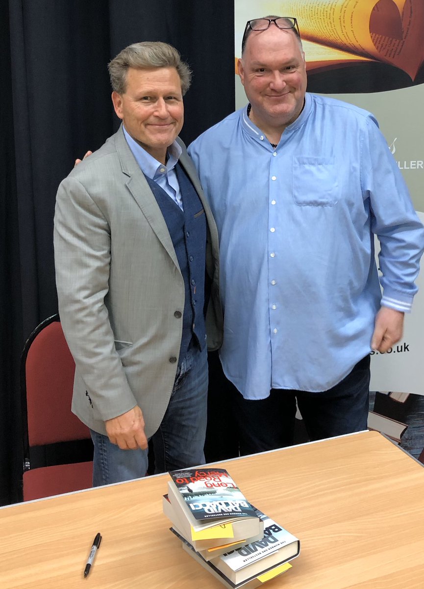 adamsuperjuiced's tweet photo. #aminutetomidnight is a fantastic book and what a brilliant rollercoaster ๐ข ride of a story. Think Iโve fallen for Atlee Pine @davidbaldacci โค๏ธ๐๐๐ป๐๐ป๐๐ป https://t.co/c080QN3NPo