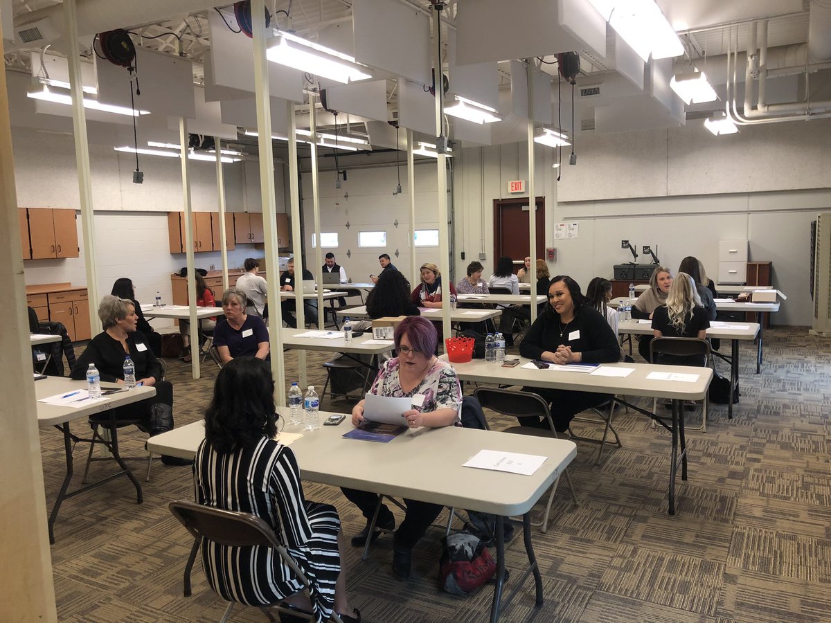 SWCA_Careers's tweet photo. Resume Day is underway at SWCA! EVERY Senior has worked hard to complete their resumes and are now interviewing with over 60 business partners! #whatsyourplan? @SWCSD https://t.co/tlc2b8Ad2q