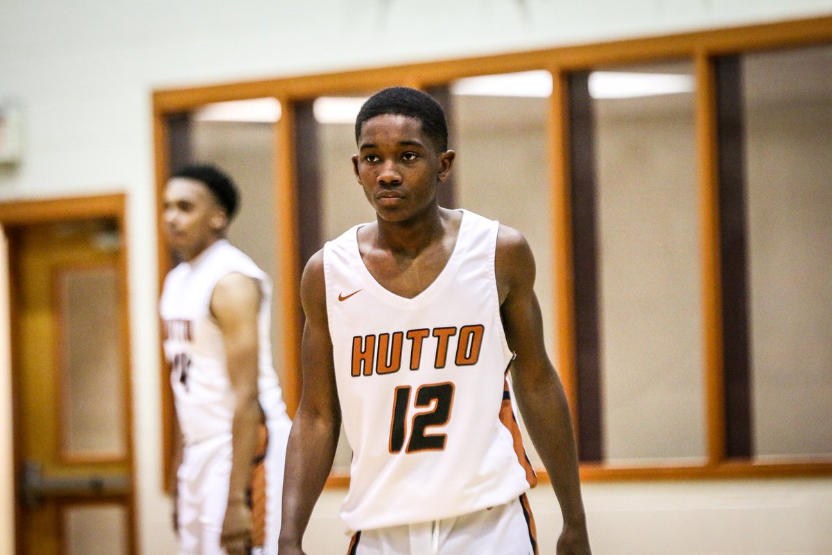 #12 Jaylin Carroll the Hutto version of Vinnie Johnson. Once this kid heats up 🔥🔥🔥🔥🔥 <a href="/Capcitysp/">Capital City Sports Photography</a> <a href="/HuttoHippoHoops/">HuttoHippoHoops</a> <a href="/AAU_Basketball/">AAU Basketball</a> @TapesSwish <a href="/atx_hoops/">CAPITAL CITY HOOPS</a> #basketball #ballislife #bball