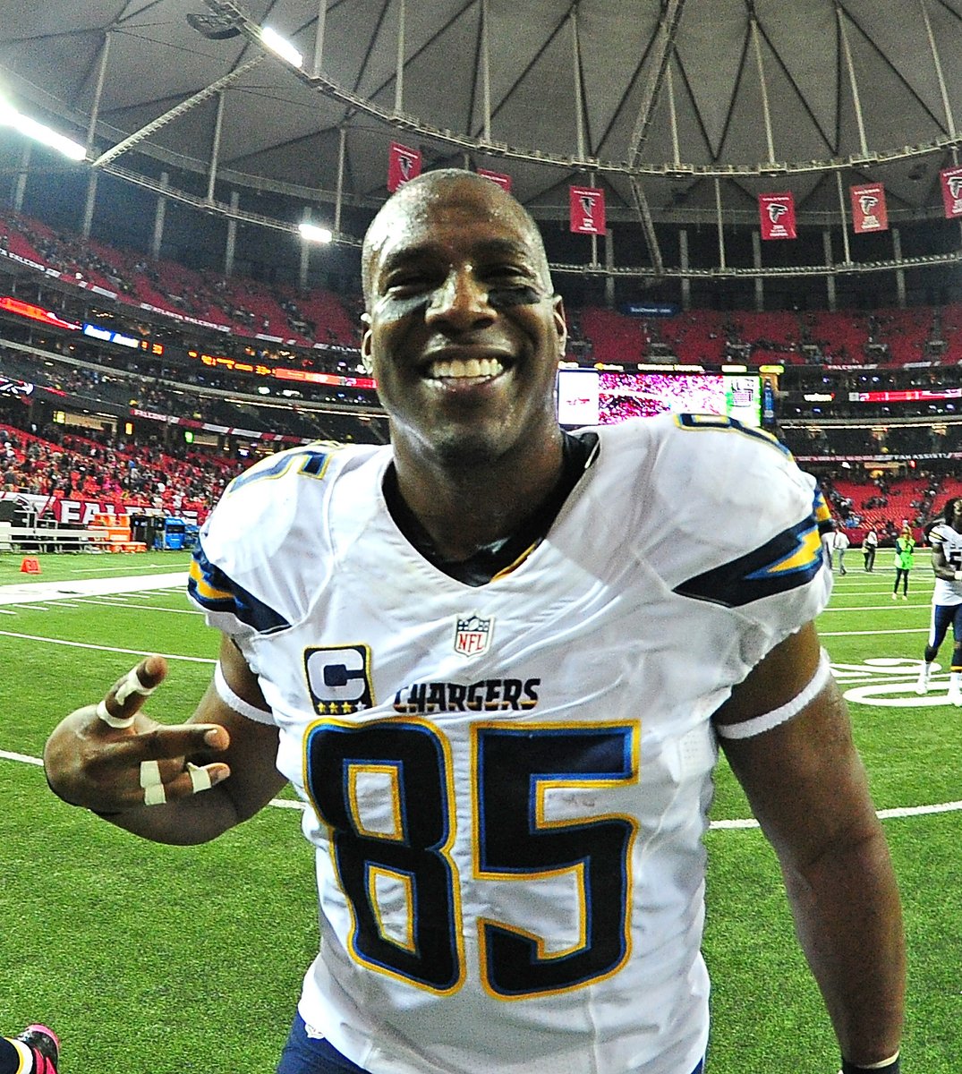 Antonio Gates has announced his retirement after 16 seasons in the NFL.

One of the greatest tight ends ever.