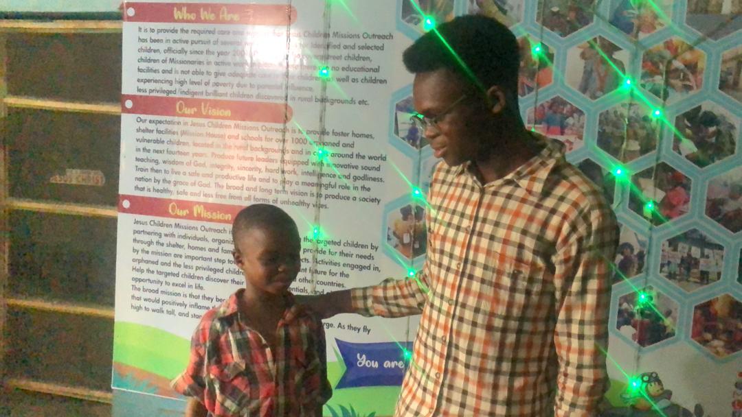 seees_ui's tweet photo. As part of our SEEES WEEK program we at the society decided to give back to our community around us. We would like to thank all who were able to donate money, goods and especially their time to enable us put a smile on the faces of these children.
#SEEESWEEK #THESPARK ⚡⚡⚡⚡ https://t.co/9B14XRXpkN
