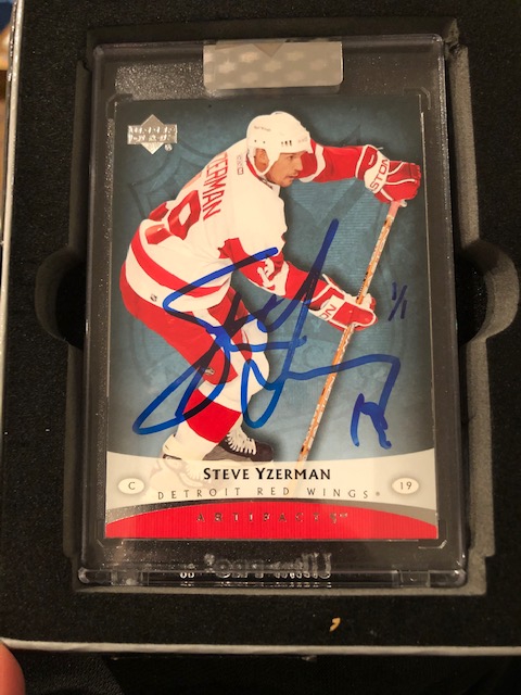 RedNailsII's tweet photo. Some of the amazing hits while I was away at @UpperDeckHockey #CDDConference. @SHOWYOURHITS @CollectTheGame @cpptrading @beckettmedia #Oilers #Habs https://t.co/6OPAsvSYnj