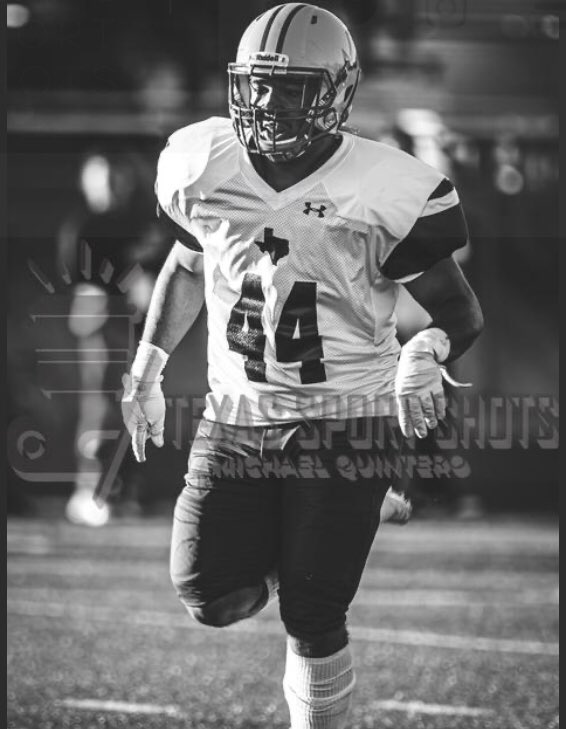 shelovesdhughes's tweet photo. I just want to thank @_RL_Martin @MikeM_Scout and @scaathletics_ for giving me the opportunity to show my talents and play in one last high school football game 🖤 https://t.co/JrYGGzZUtd