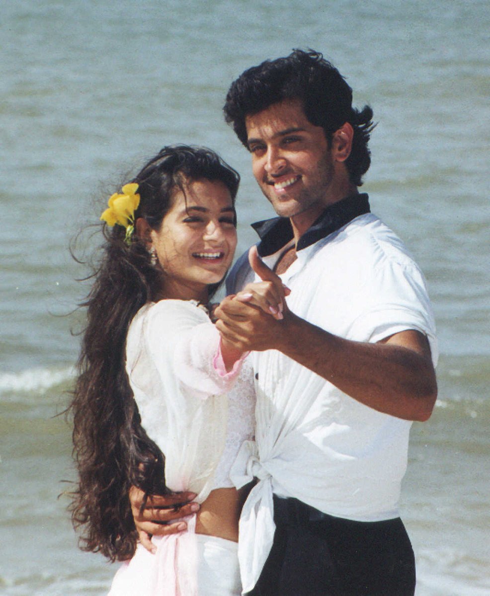 What a beautiful jodi.20 YEARS OF HRITHIK MANIA