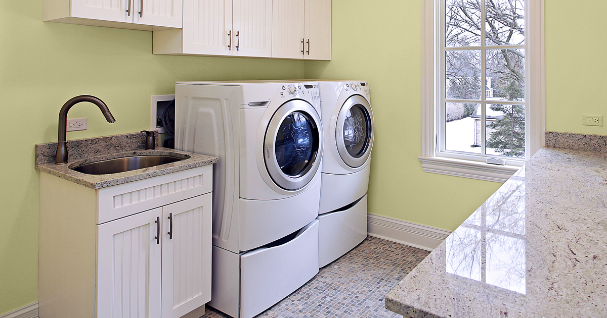 diamondvogel's tweet photo. New paint colors can take your laundry room from drab to fab. Create a clean space you'll want to spend time in with these on-trend laundry room colors.
https://t.co/2EjJ0WUIGo
#Paint #Color #PaintColors #Interior #Laundry #LaundryRoom #DVColor #PaintContractor #Professional https://t.co/Nkhn65Hum4