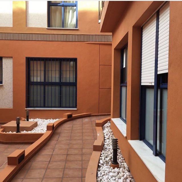 KocsaObrasyServ's tweet photo. Qué bonitas quedan las comunidades de vecinos después de una reforma 
🔝🔝🔝👏🏻👏🏻👏🏻
#construccionesmalaga #reformas #obras #malaga #costadelsol #cartama #pizarra #torremolinos https://t.co/14sL6CMgW0