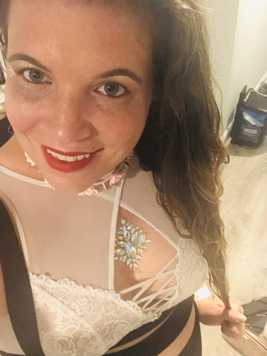 StormyFire3's tweet photo. Books are open for in person sessions this holiday weekend and overnight is possible as well if needed.#FinDom #BookingNow #FinSub #ropebondage #rope #kinksession #prodomme https://t.co/pFm6K7joXB