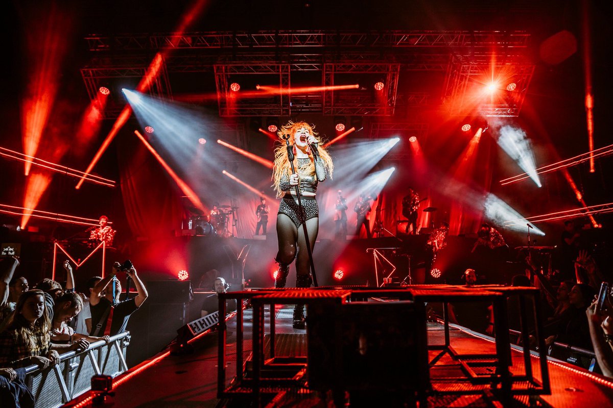 Robelighting's tweet photo. As MYDY took the Forum Karlín stage in Prague, #420Production worked with show &amp; production designer Tomas Pejsa #HCORE who created a #lightingdesign using @Robelighting #MegaPointe, #Spiider, #ColorStrobe &amp; #BMFL luminaires with #RoboSpots supplied by Kontralicht. 📸 Mejra Drkal https://t.co/f5tJ3X2WjQ